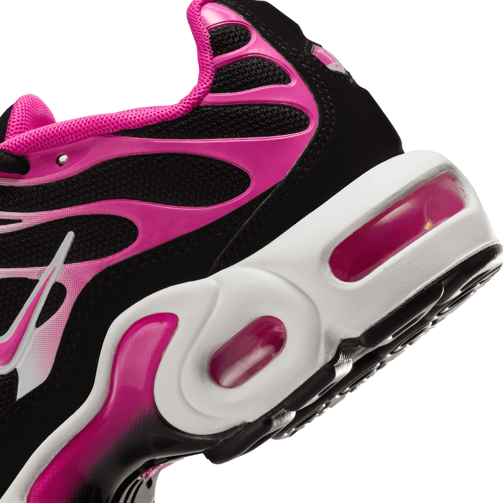 Big Kids' Nike Air Max Plus "Black Laser Fuchsia"