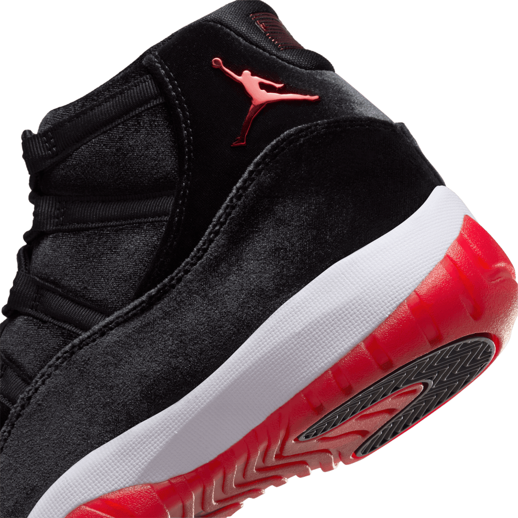 Women's Air Jordan 11 Retro "Bred Velvet"