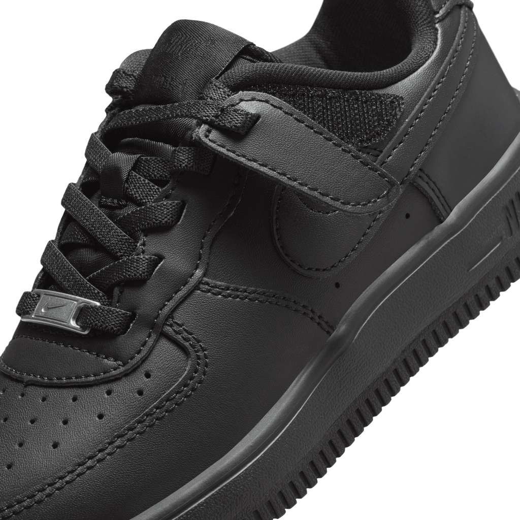 Little Kids' Nike Force 1 Low EasyOn "Triple Black"