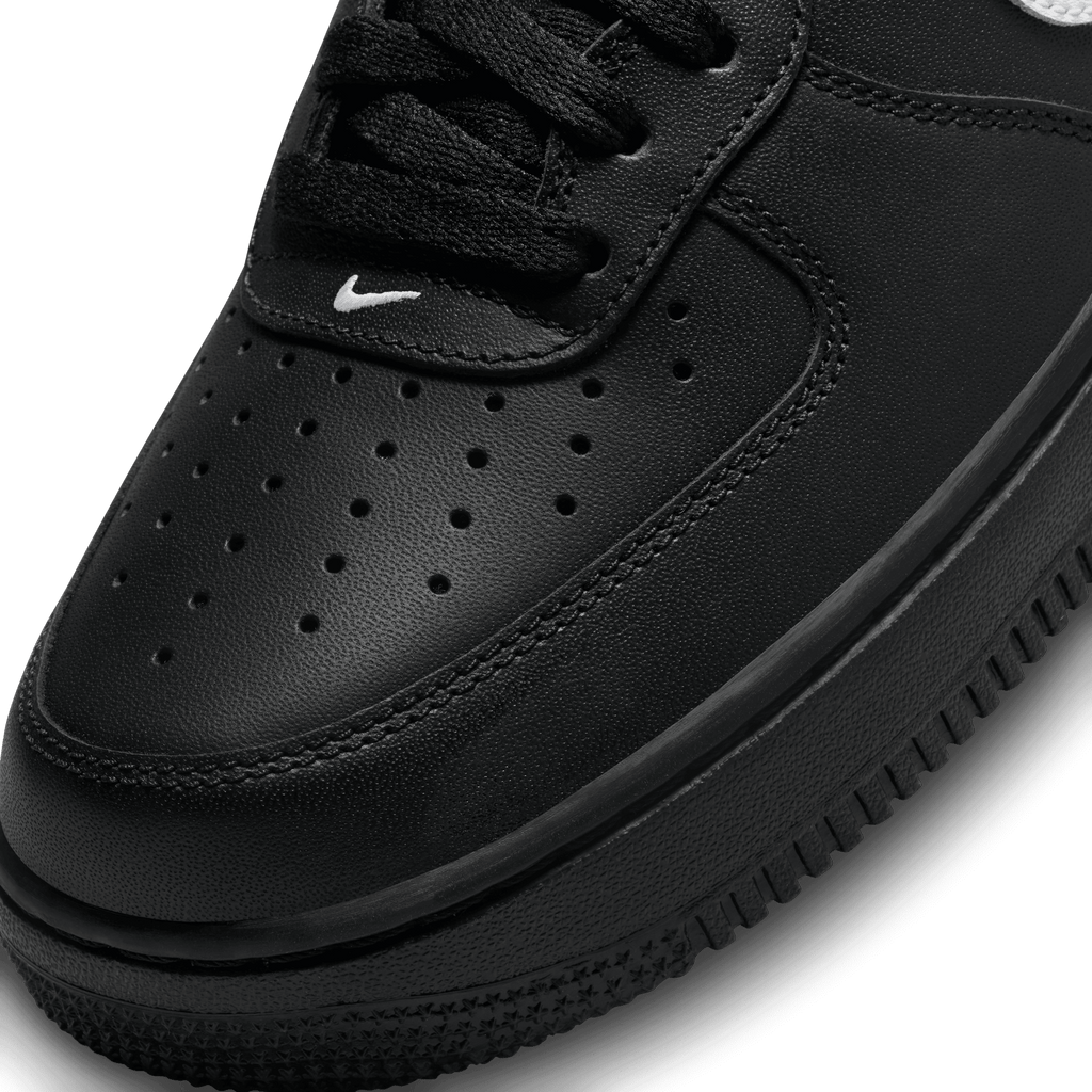 Men's Nike Air Force 1 '07 "Black White"