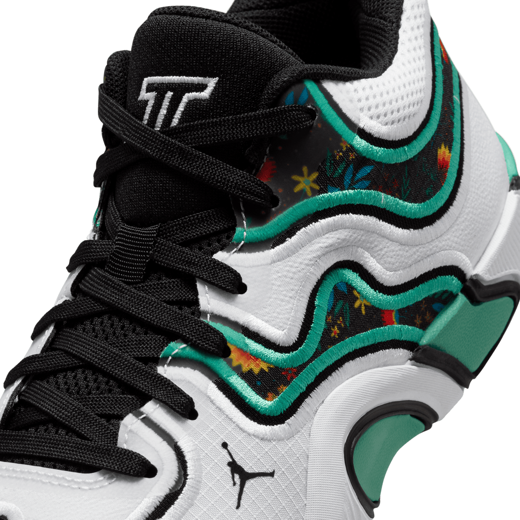 Big Kids' Jayson Tatum Tatum 3 Basketball Shoe "Welcome to the Garden Alternate"