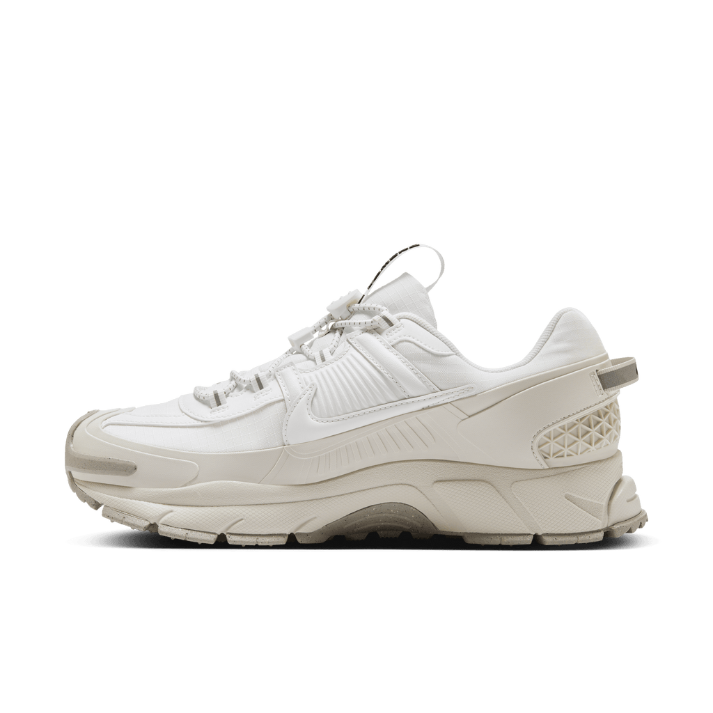 Men's Nike Zoom Vomero Roam Winterized "Summit White"