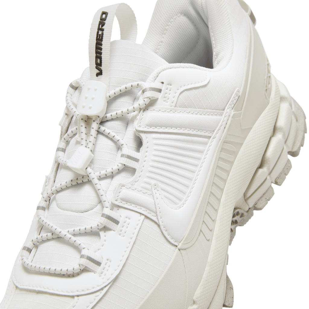 Men's Nike Zoom Vomero Roam Winterized "Summit White"