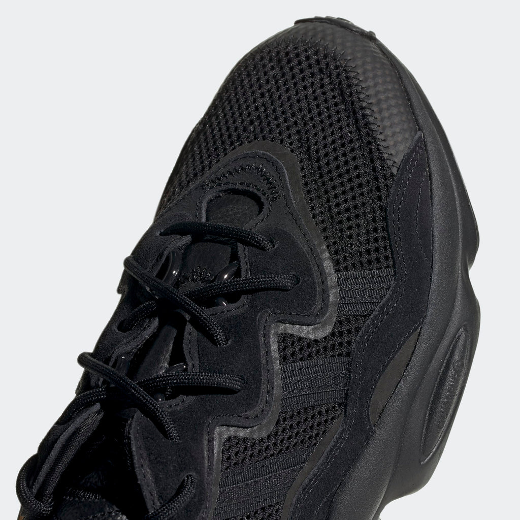 Men's/Women's Adidas OZWEEGO "Black Carbon"