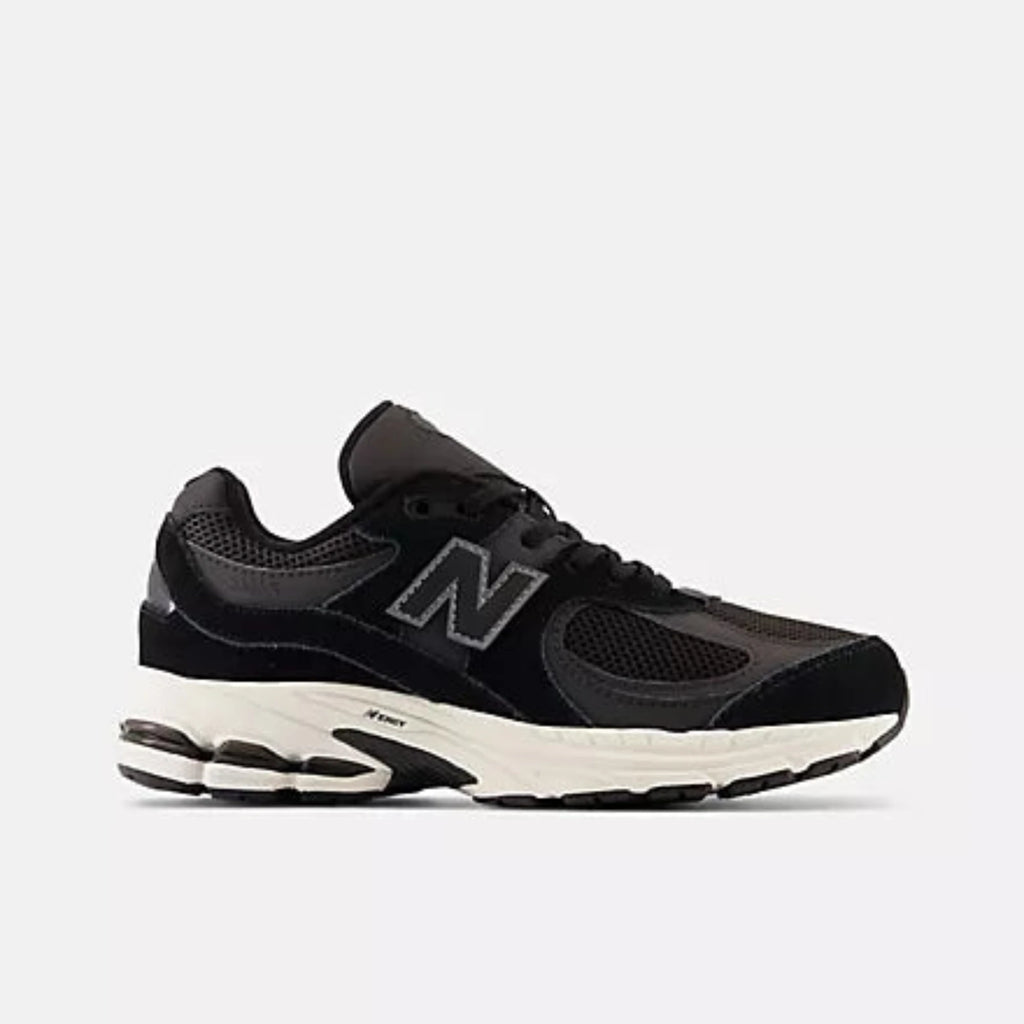 Big Kids' 2002 New Balance "Black Phantom"