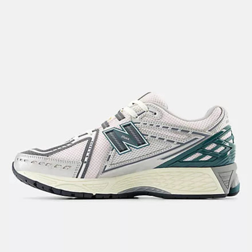 Men's/Women's 1906R New Balance "Silver Metallic Nightwatch Green"